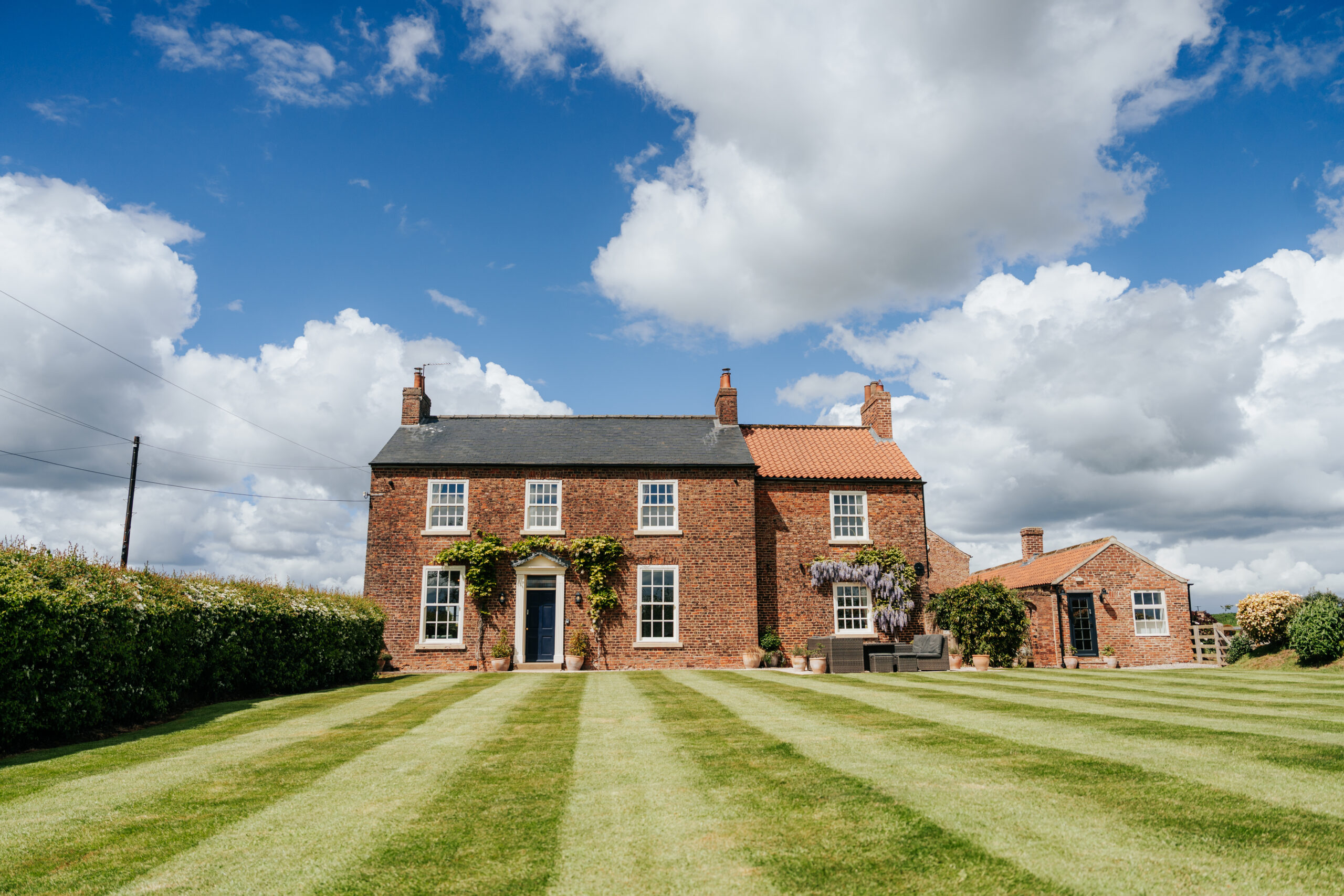 onsite accommodation at Thirsk Lodge Barns including farmhouse and laundry cottage for the newlyweds