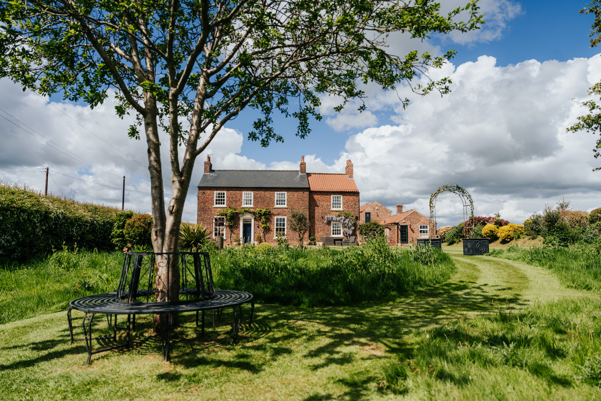 Onsite accommodation The Farmhouse and Laundry Cottage at Thirsk Lodge Barns